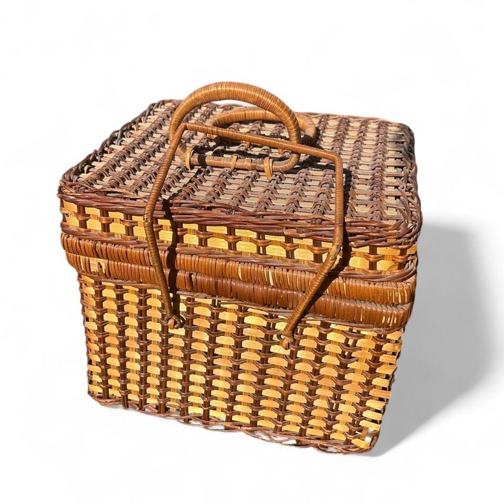 Vintage Picnic Basket Brown Wicker Rattan Hamper Cottagecore Bohemian Large